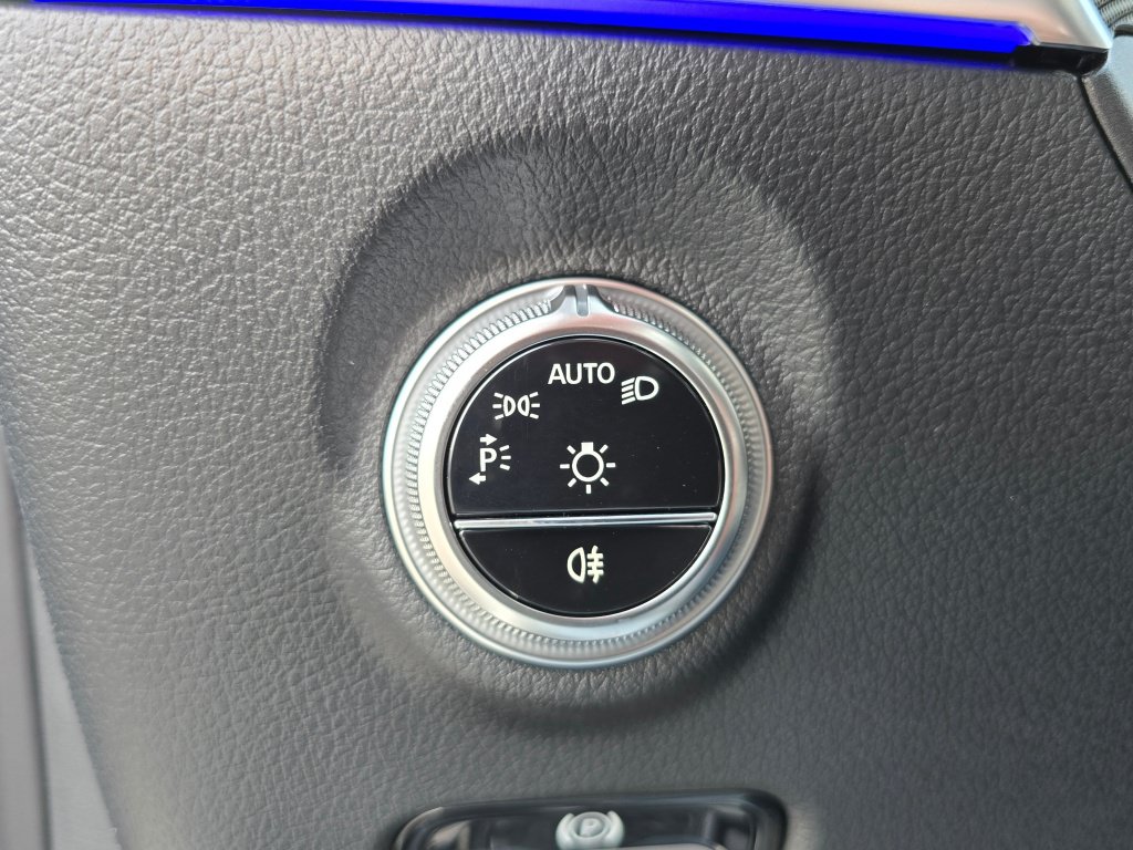 Used 2024 Mercedes-Benz CLE 450 4MATIC Coupe image 32