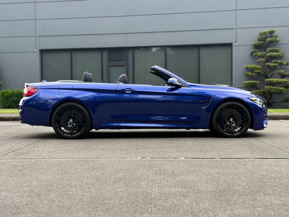 Used 2020 BMW M4 Convertible w/ Competition Package RWD image 4