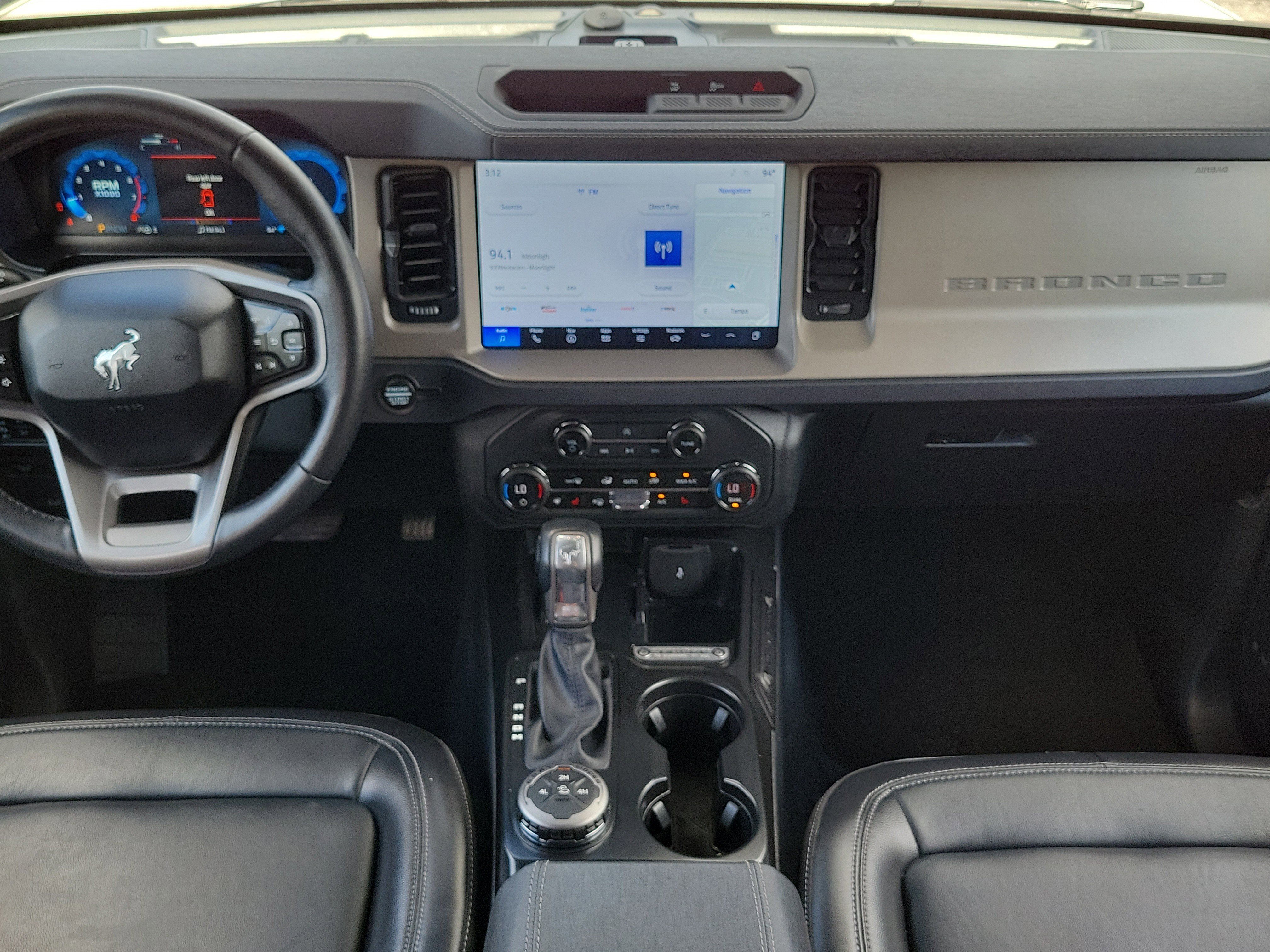 Certified 2025 Ford Bronco Outer Banks AWD/4WD image 13