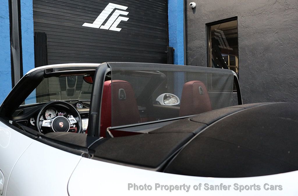 Used 2013 Porsche 911 Carrera S image 7