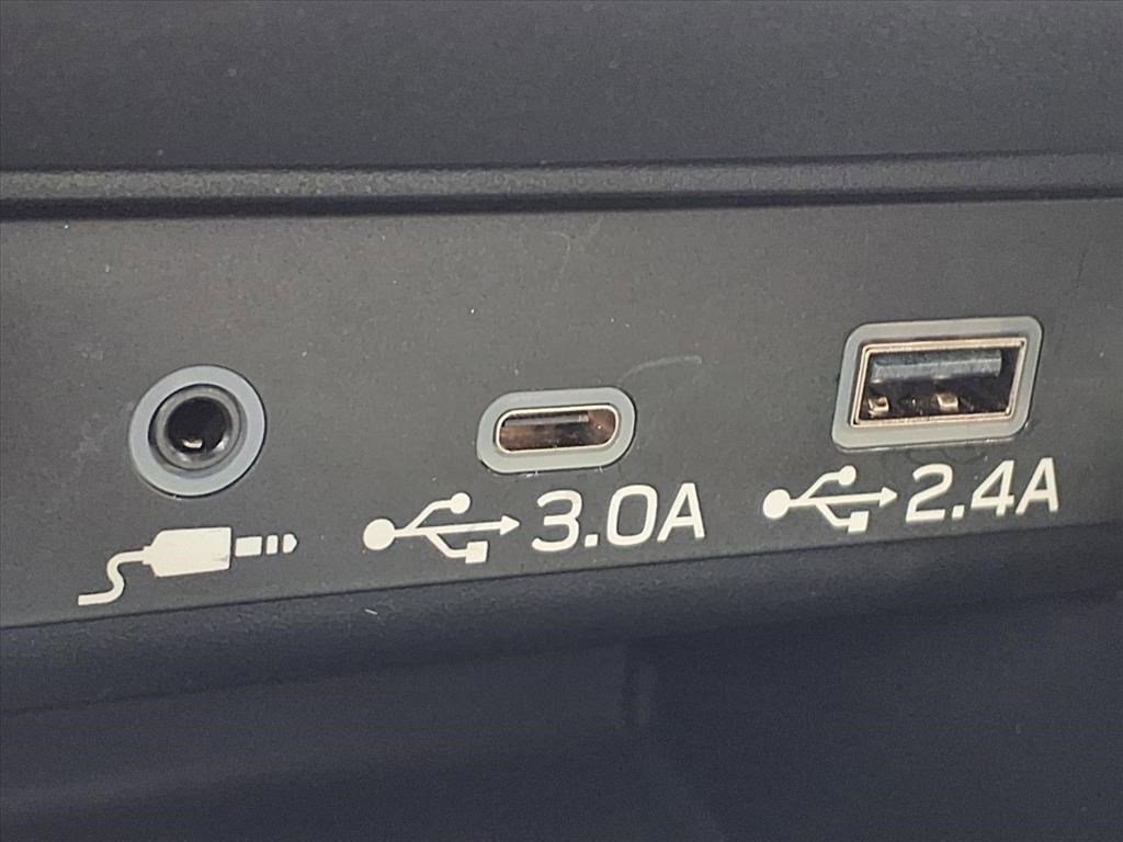 Used 2025 Subaru Outback Premium image 16