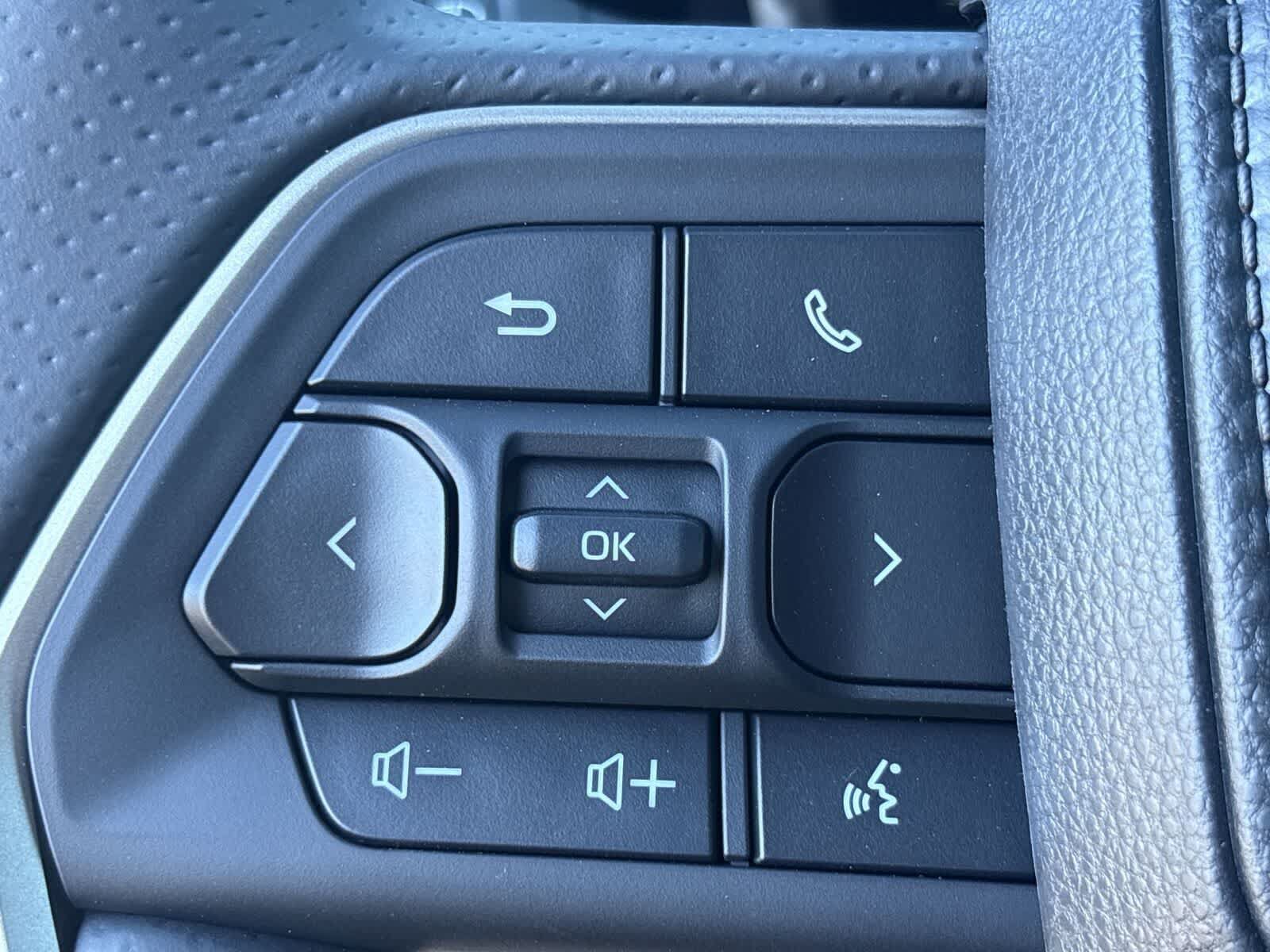 New 2025 Toyota 4Runner TRD Off-Road AWD/4WD image 28
