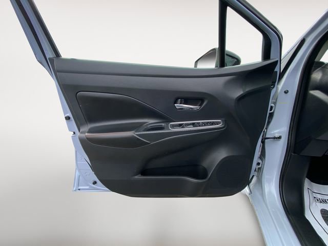 Used 2024 Nissan Versa SR w/ Trunk Package image 16