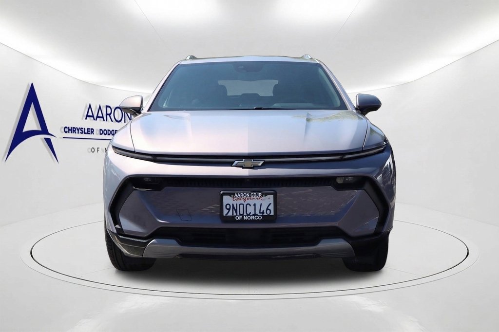 Used 2024 Chevrolet Equinox EV LT FWD image 2