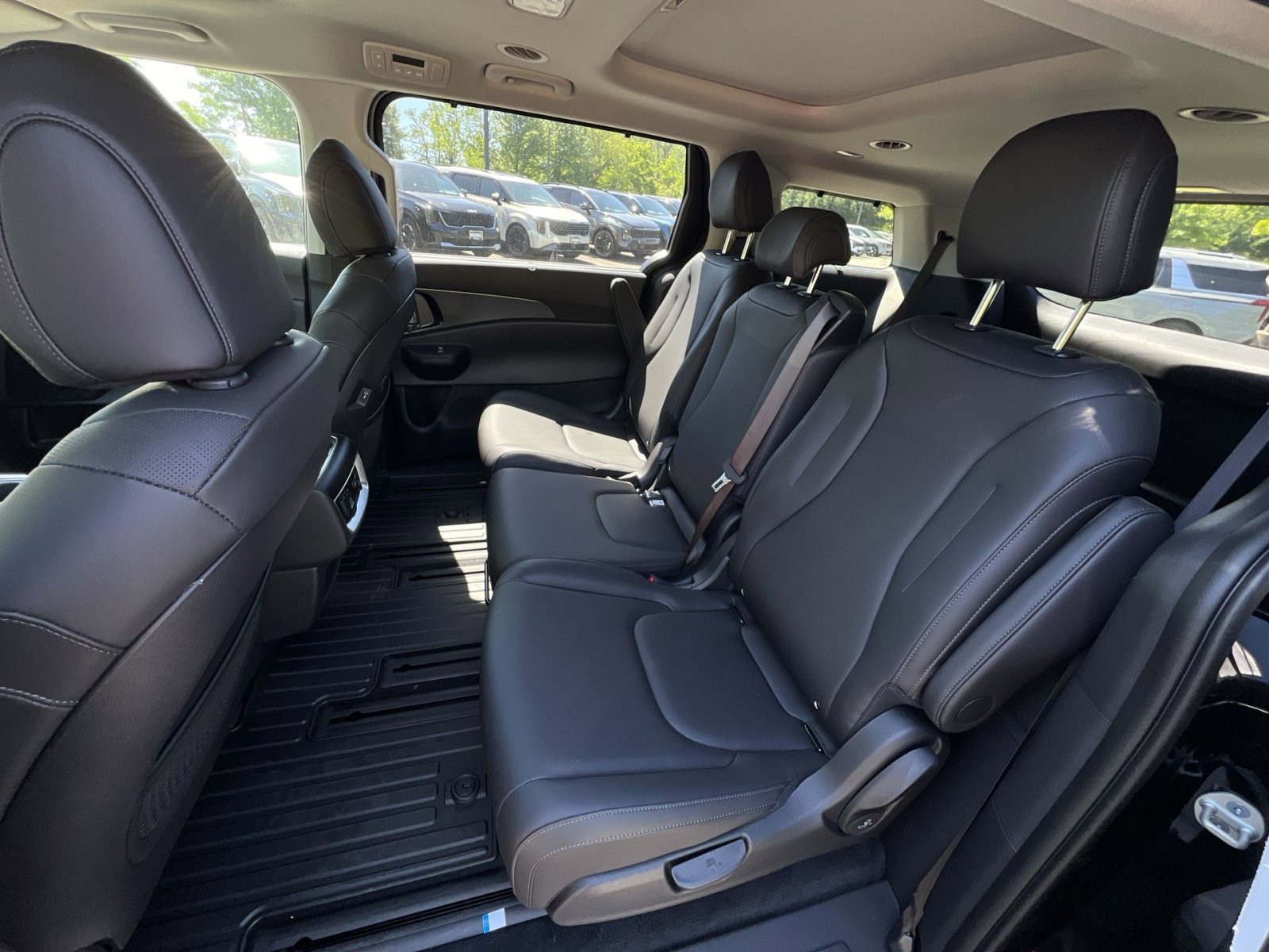 New 2026 Kia Carnival SX FWD image 38