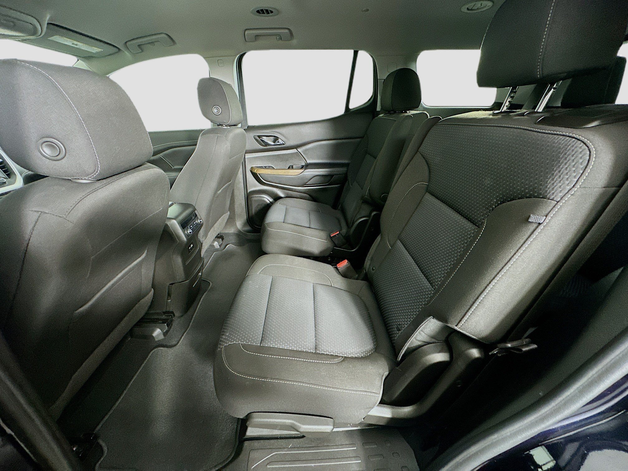 Used 2022 GMC Acadia SLE FWD image 27