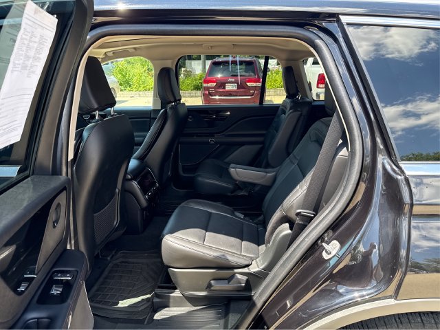 Used 2023 Lincoln Aviator Reserve w/ Elements Package Plus AWD/4WD image 10