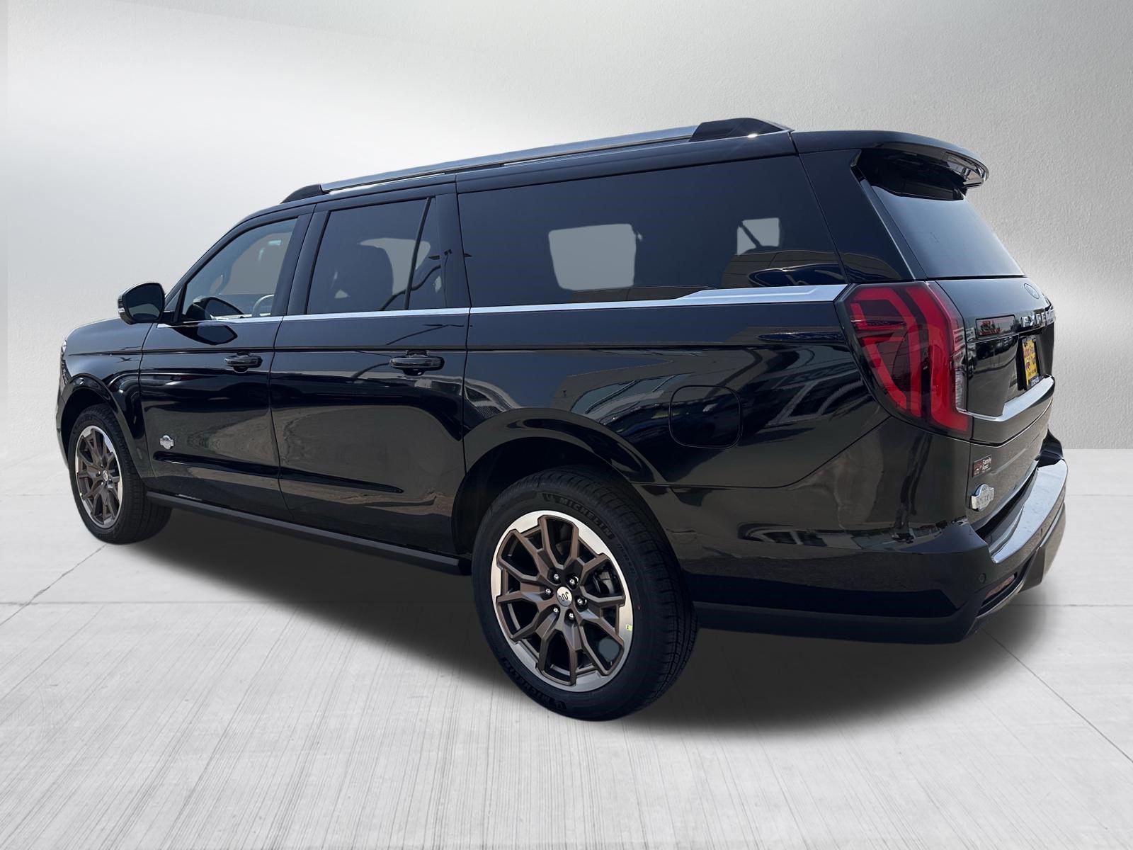 New 2027 Ford Expedition Max King Ranch AWD/4WD image 3