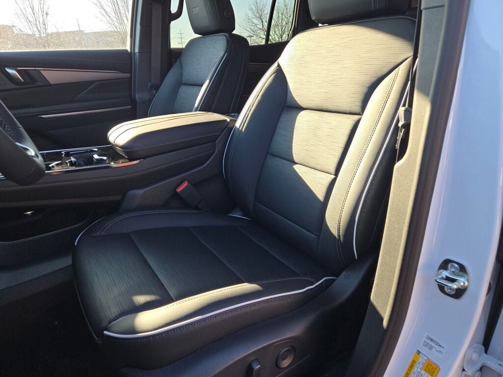 New 2026 Buick Enclave Sport Touring image 27