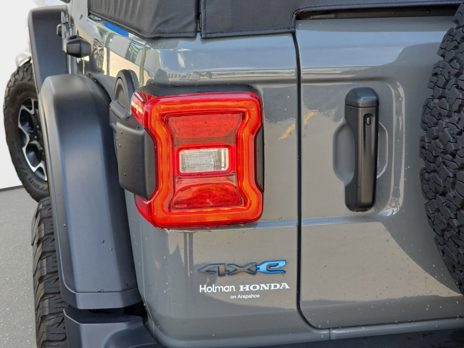 Used 2021 Jeep Wrangler Unlimited Rubicon 4xe w/ Steel Bumper Group AWD/4WD image 34