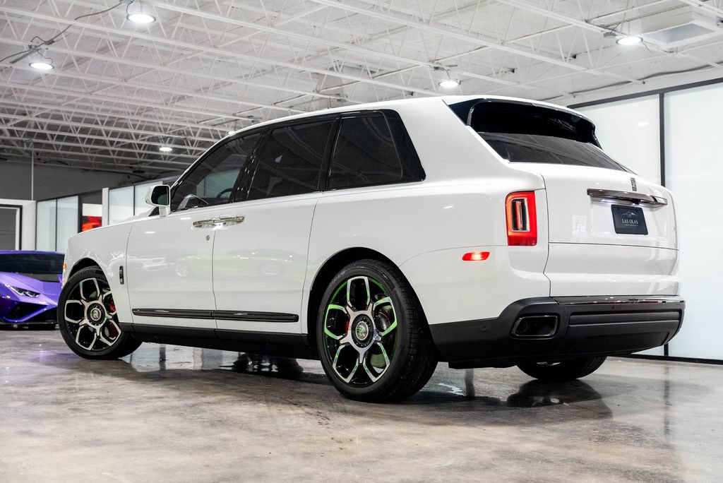 Used 2022 Rolls-Royce Cullinan Black Badge AWD/4WD image 6
