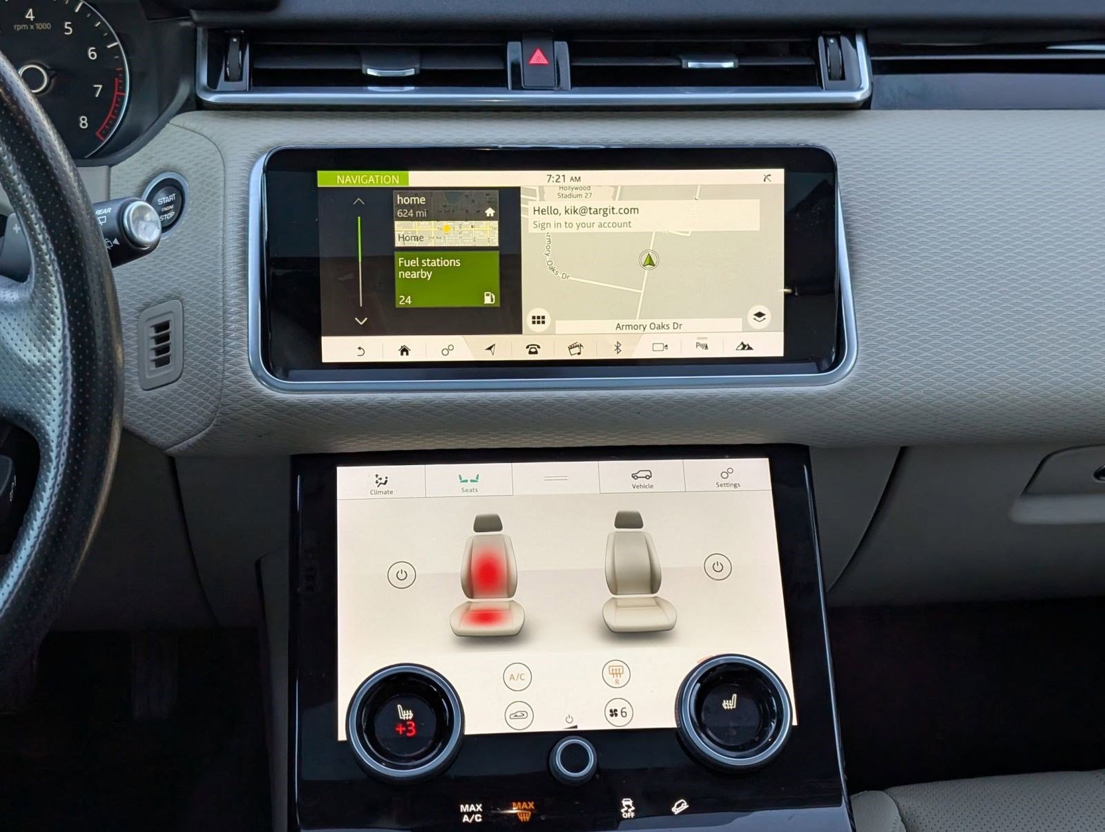 Used 2018 Land Rover Range Rover Velar S image 28