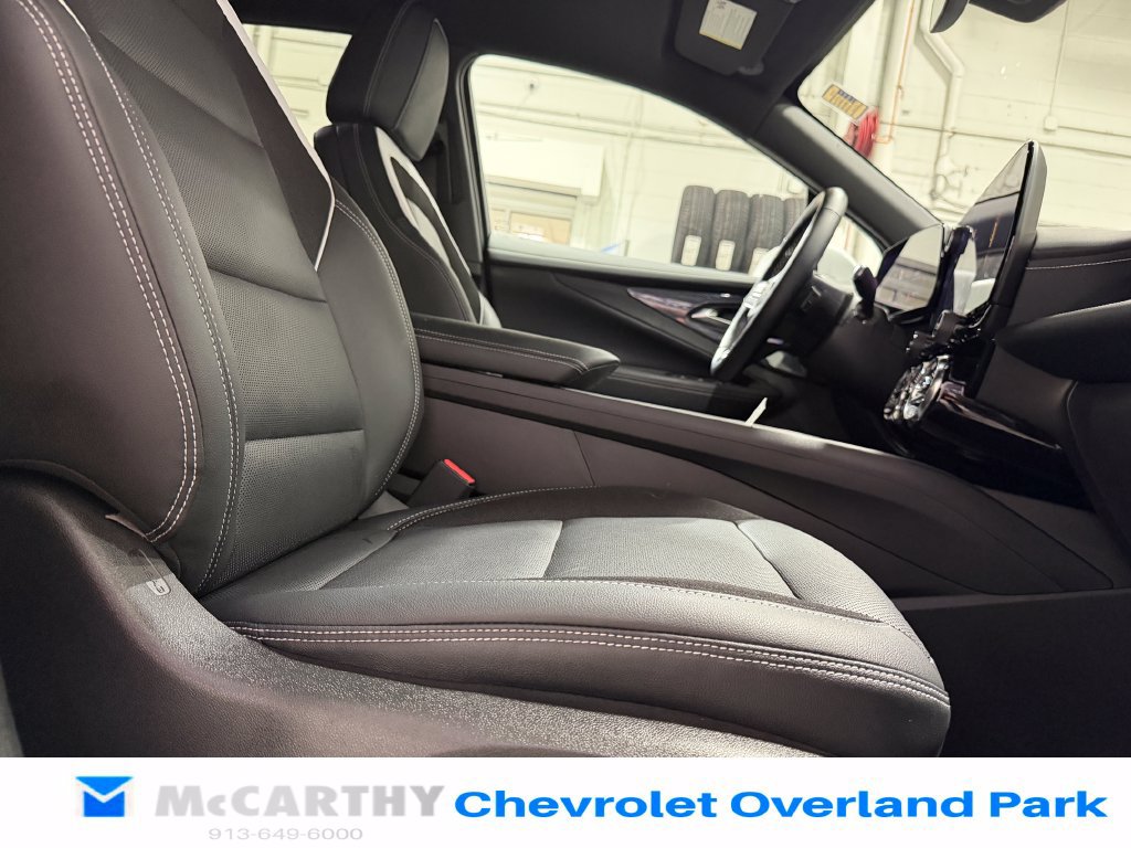 Used 2024 Chevrolet Blazer EV LT AWD/4WD image 29