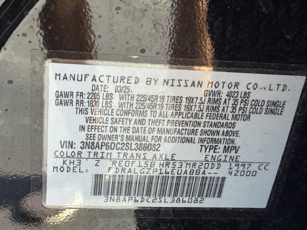 Used 2025 Nissan Kicks SR w/ SR Premium Package FWD image 38