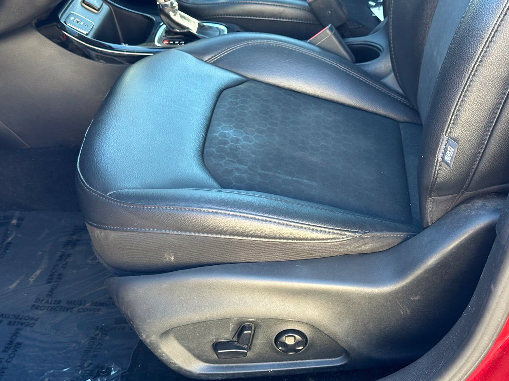 Used 2019 Jeep Compass Latitude FWD image 13