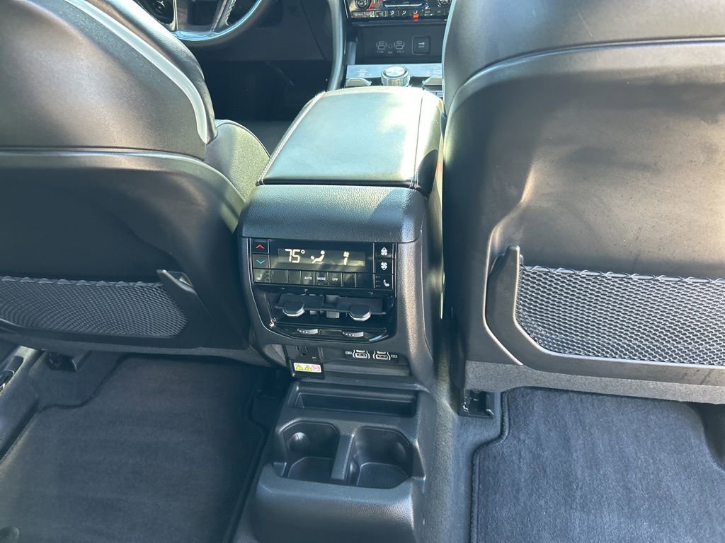 Used 2025 Jeep Grand Cherokee L Overland w/ Luxury Tech Group IV image 23