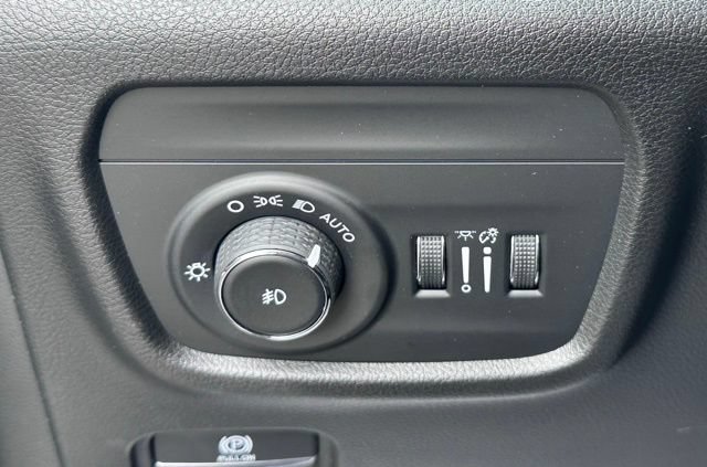 Used 2022 Jeep Grand Cherokee L Overland AWD/4WD image 14