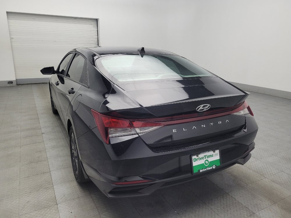 Used 2023 Hyundai Elantra SEL w/ Winter Weather Package image 5