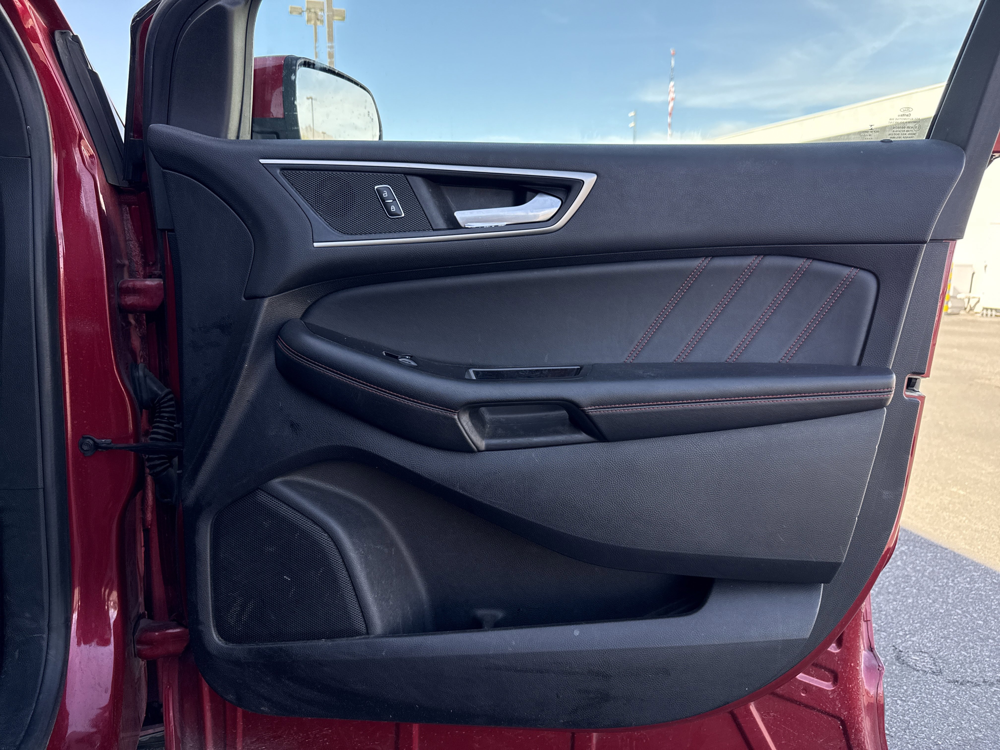 Used 2020 Ford Edge ST-Line FWD image 29