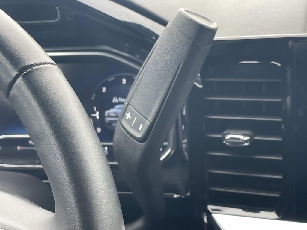 Certified 2024 Chevrolet Silverado 1500 LT image 15