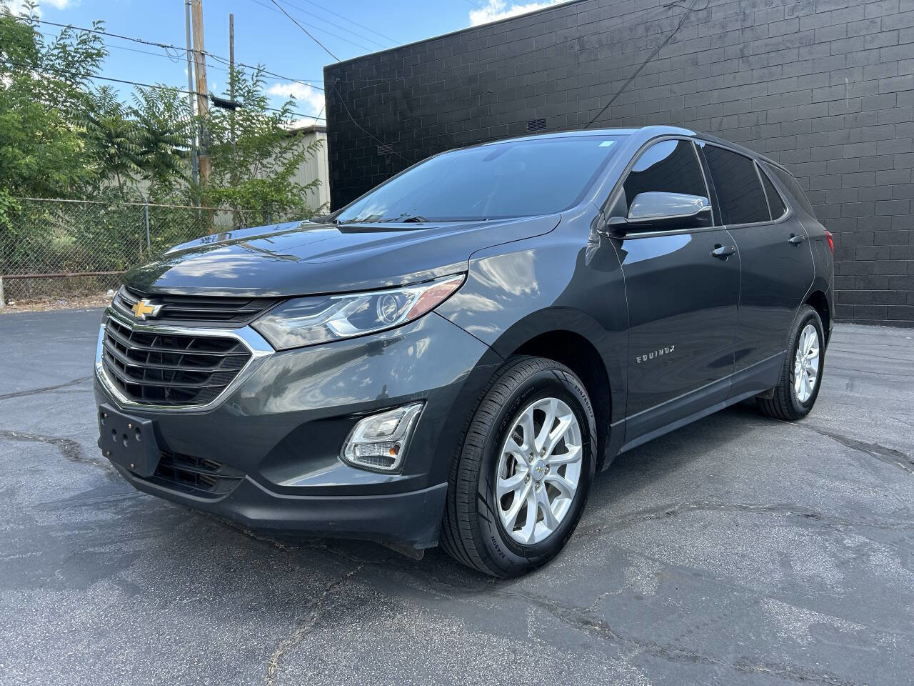 Used 2018 Chevrolet Equinox LT image 1