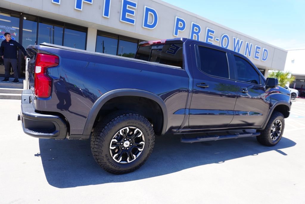Used 2024 Chevrolet Silverado 1500 ZR2 AWD/4WD image 4