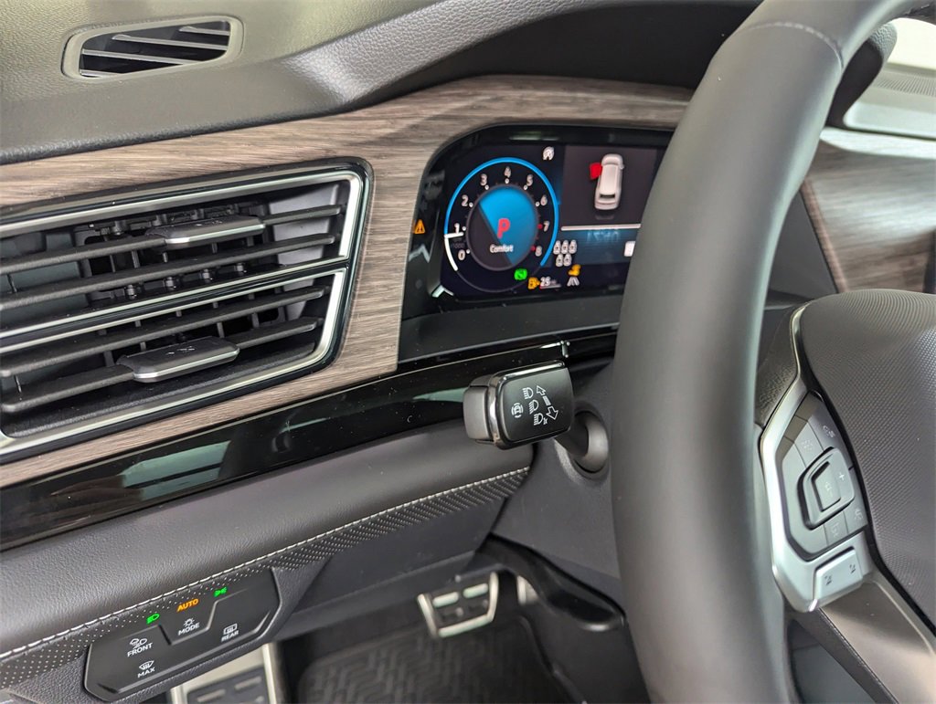New 2025 Volkswagen Atlas SEL Premium R-Line image 20