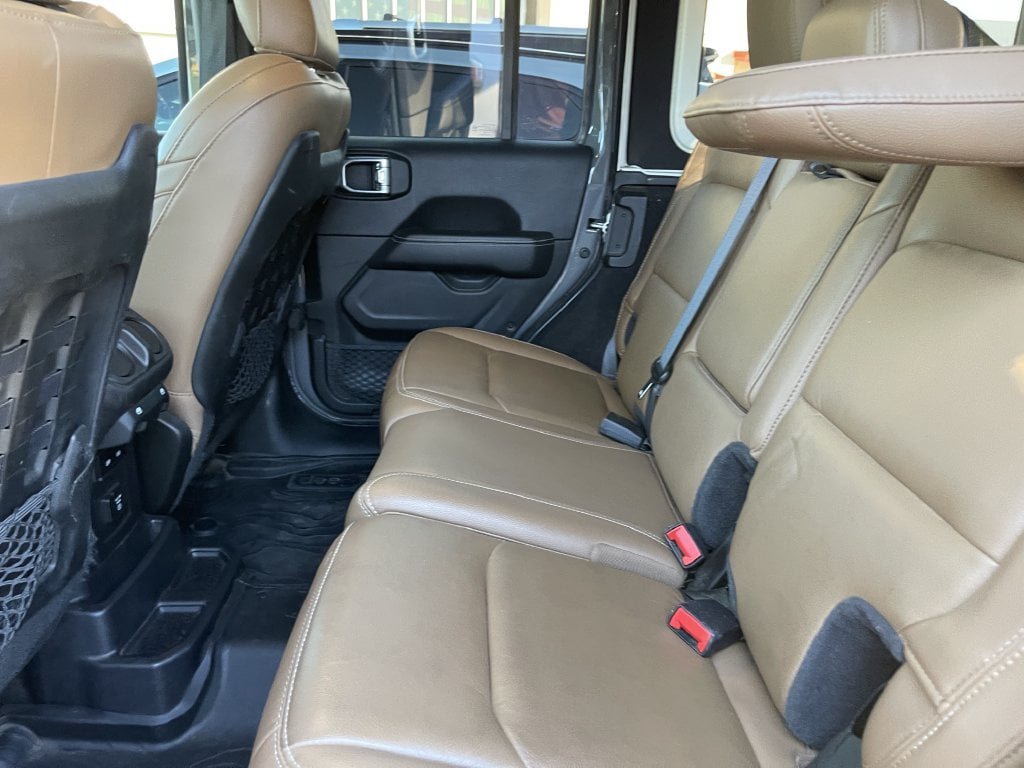 Used 2021 Jeep Wrangler Unlimited Rubicon AWD/4WD image 11