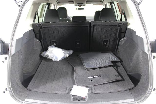 Certified 2025 Nissan Rogue S FWD image 17