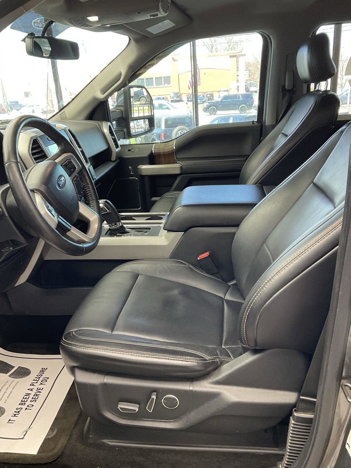 Used 2017 Ford F150 Lariat AWD/4WD image 10
