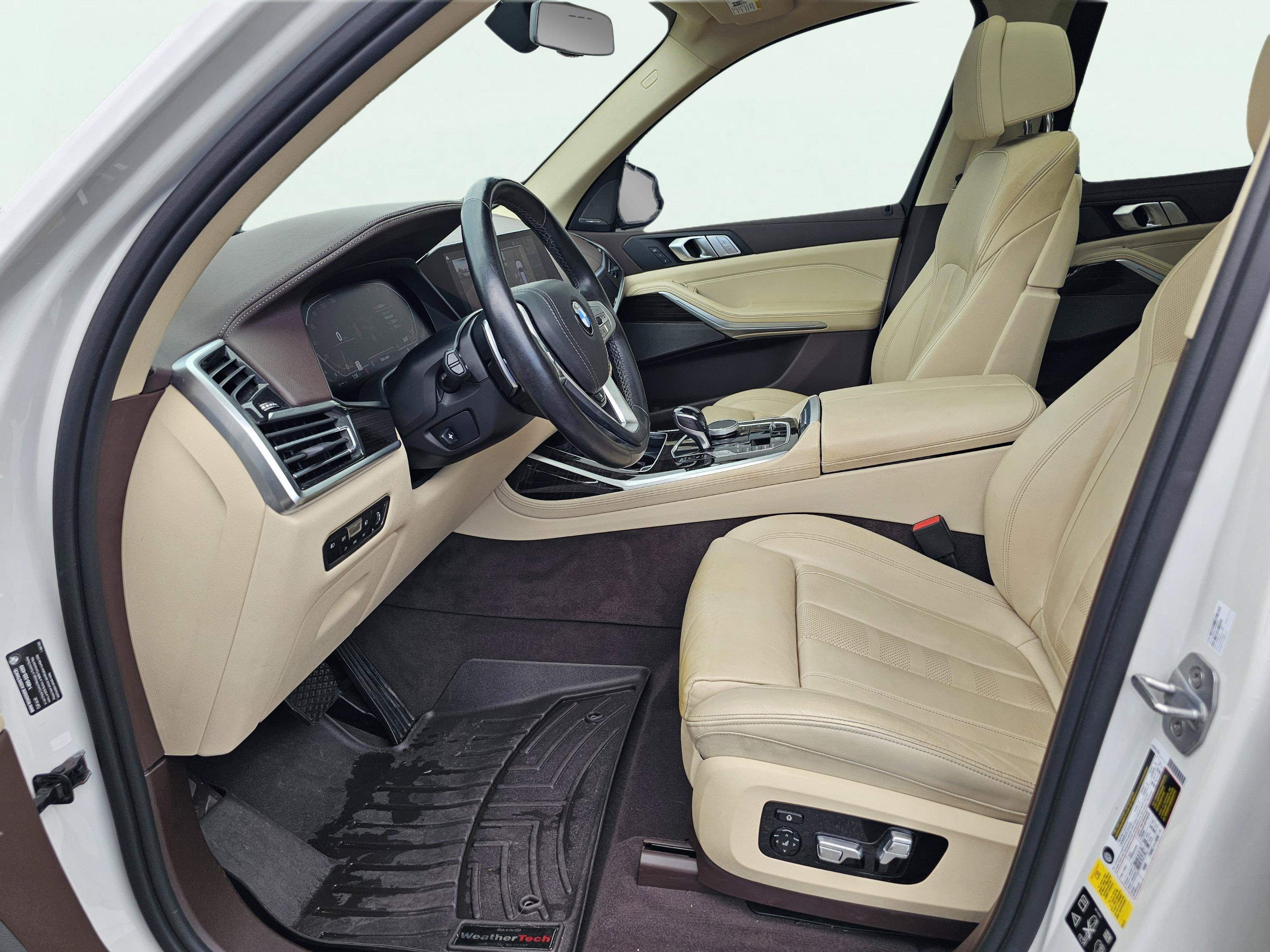 Used 2019 BMW X7 xDrive40i w/ Premium Package AWD/4WD image 16