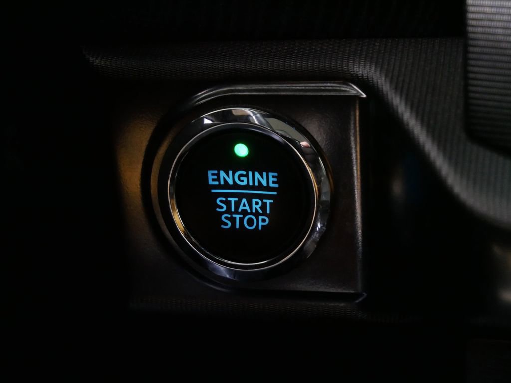 Used 2021 Ford F150 Platinum AWD/4WD image 25