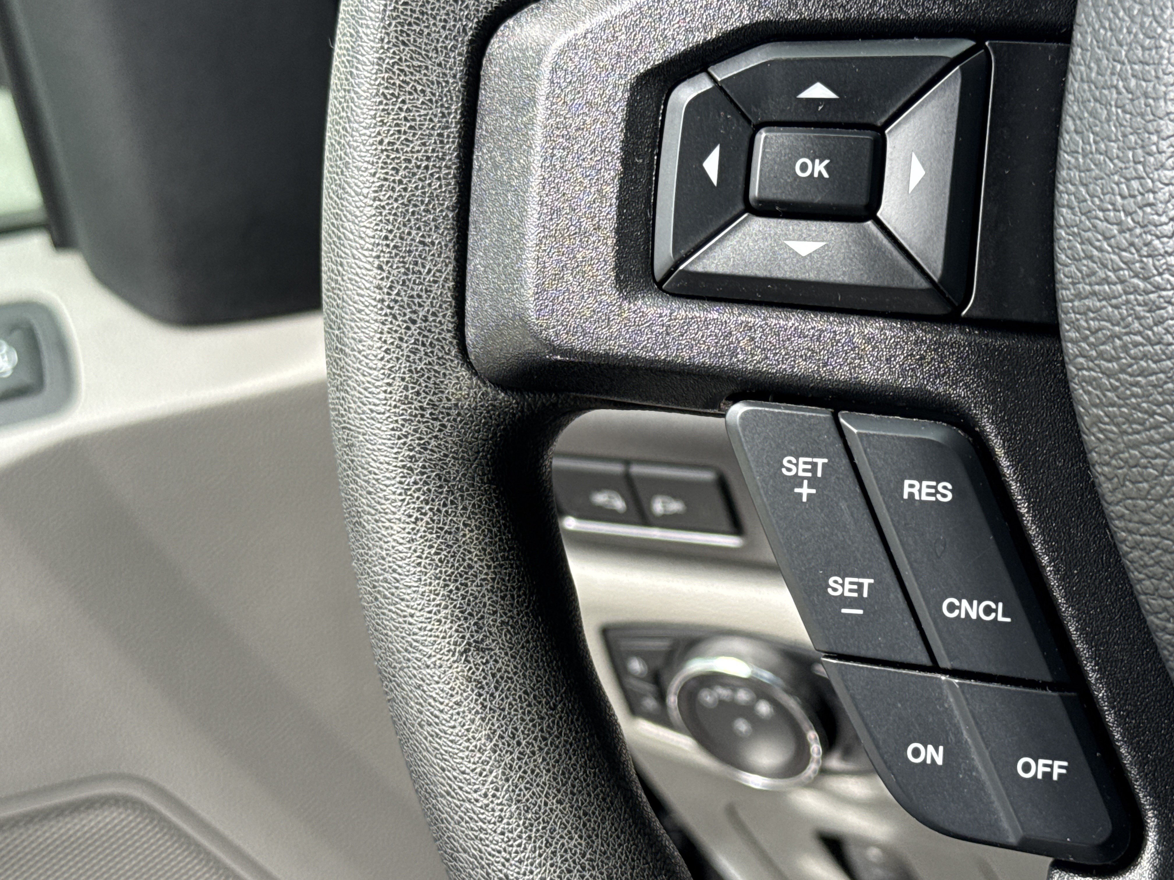 Used 2019 Ford F250 XLT w/ XLT Premium Package AWD/4WD image 20