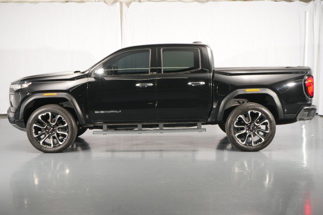 Used 2024 GMC Canyon Denali AWD/4WD image 2