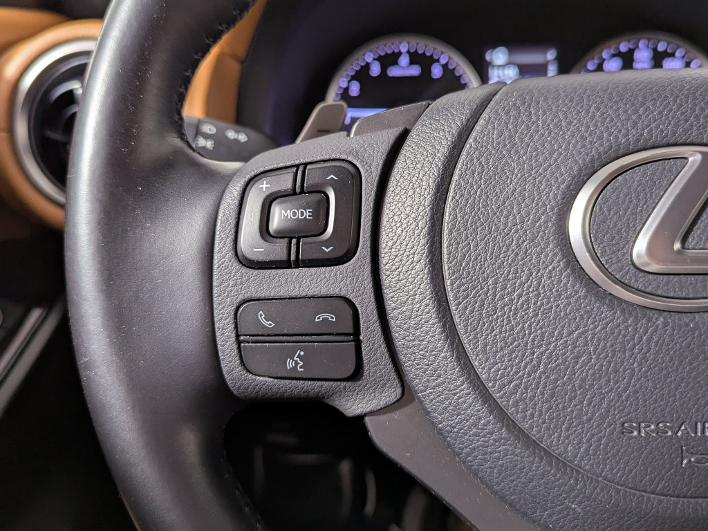 Used 2021 Lexus IS 300 AWD image 20