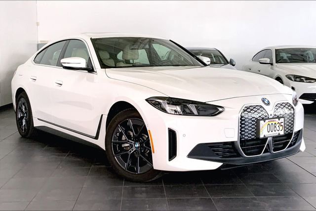 Used 2025 BMW i4 eDrive40 w/ Parking Assistance Package RWD image 2