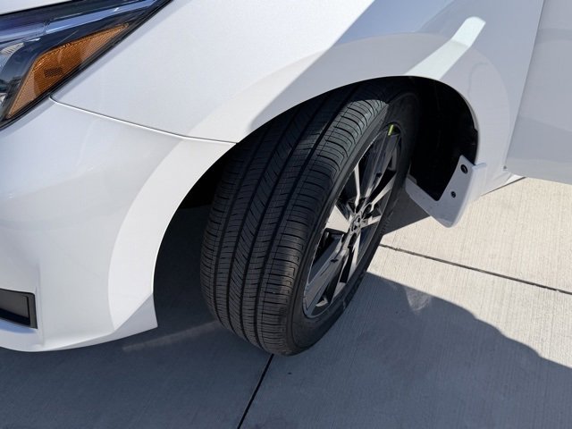 New 2025 Nissan Versa SV image 32