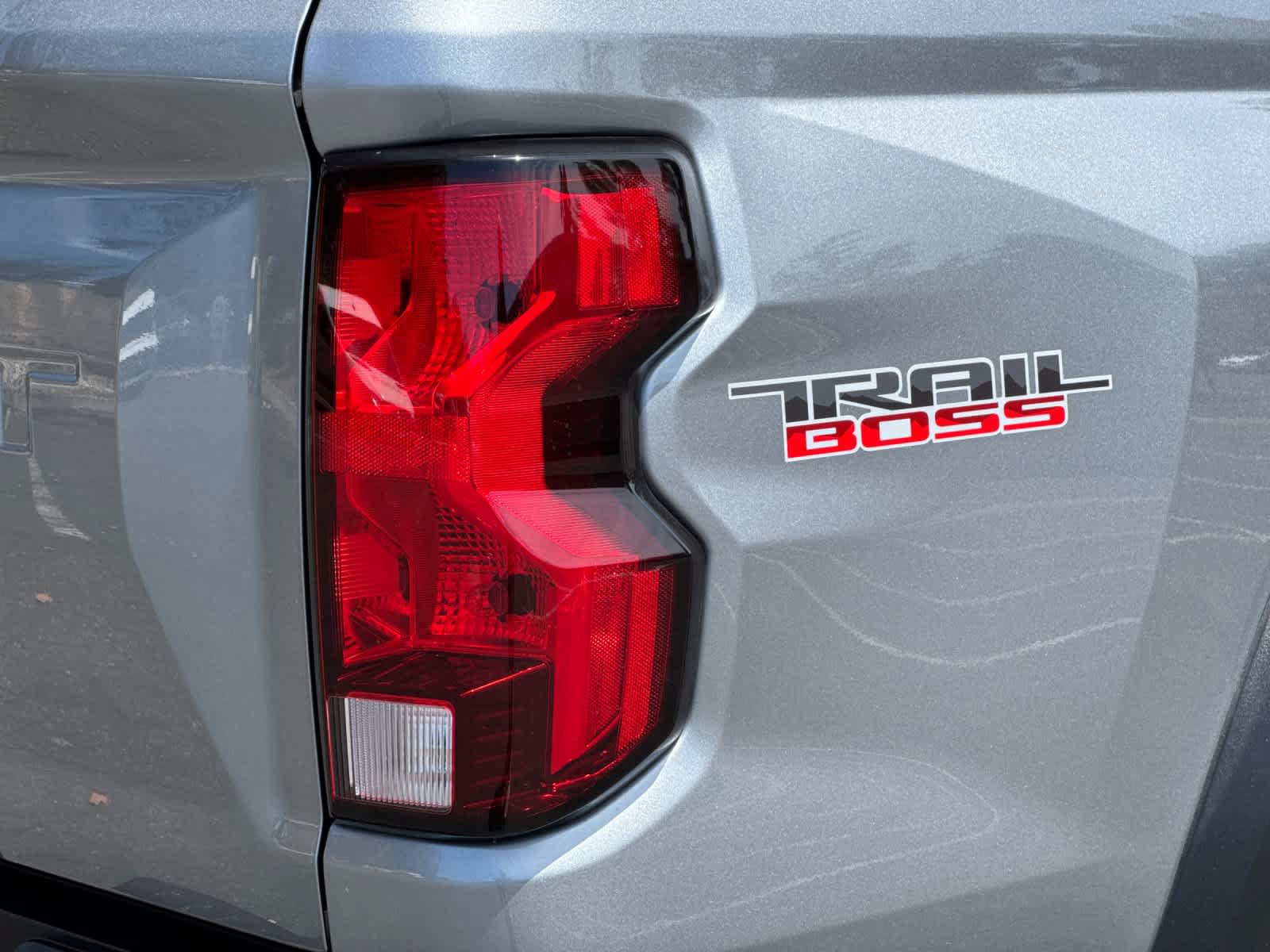Used 2025 Chevrolet Colorado Trail Boss AWD/4WD image 27