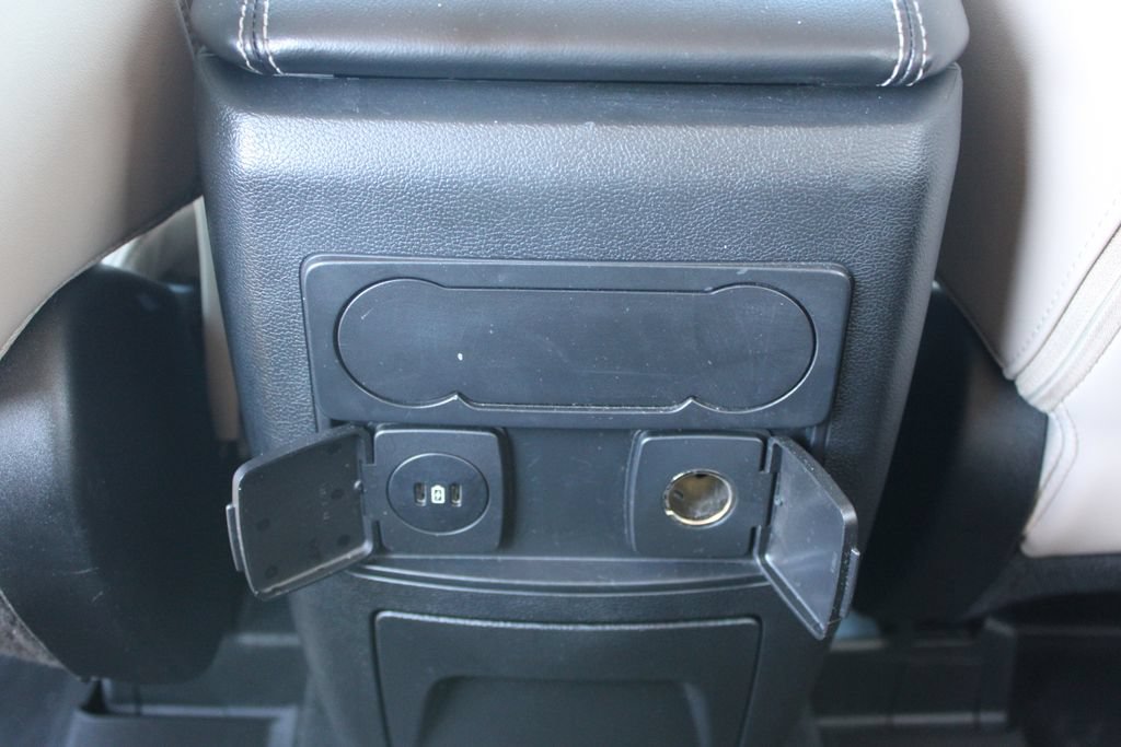 Used 2023 Ford Explorer XLT w/ Equipment Group 202A AWD/4WD image 25