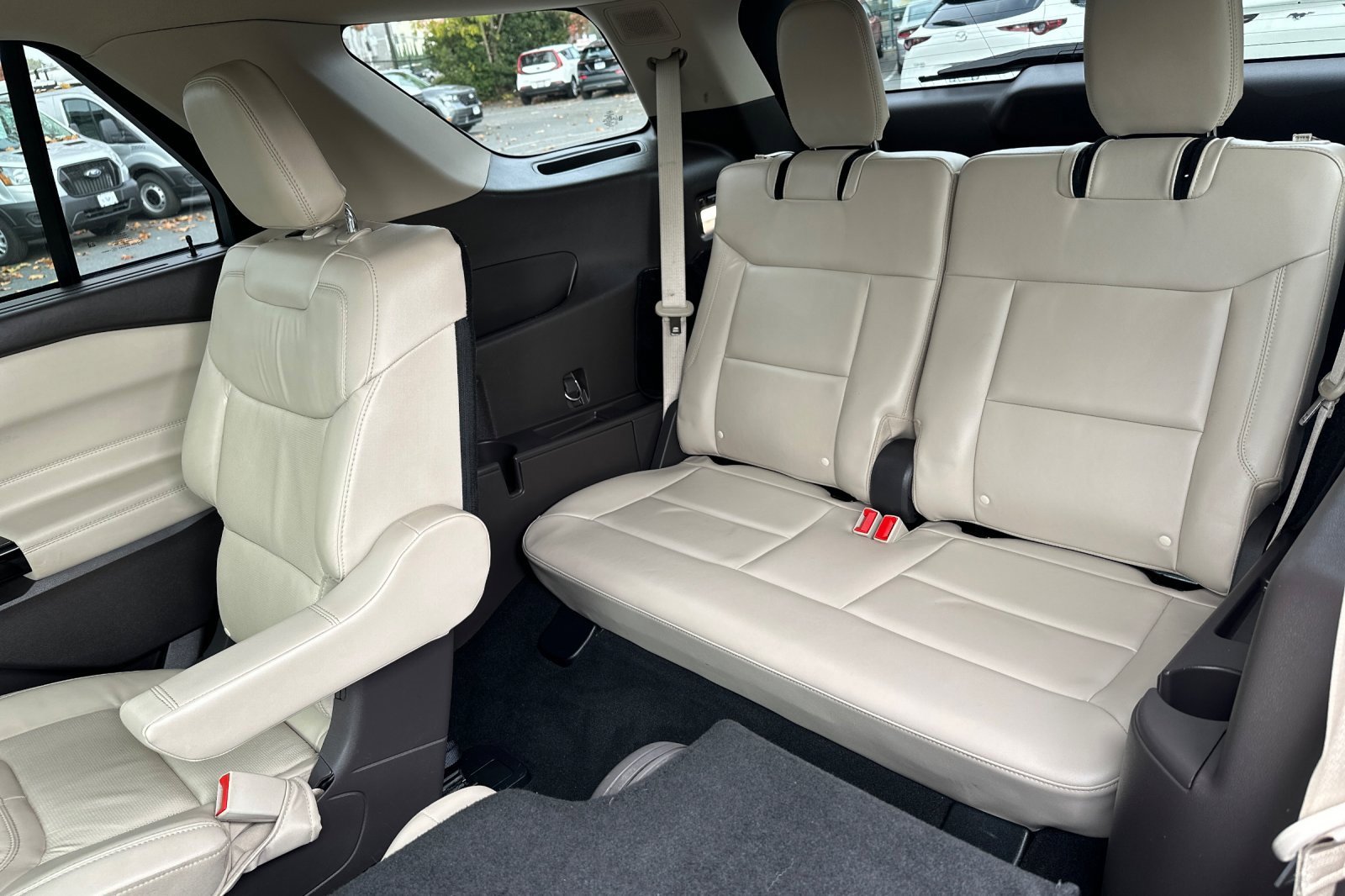 Used 2023 Ford Explorer Platinum w/ Equipment Group 601A image 15