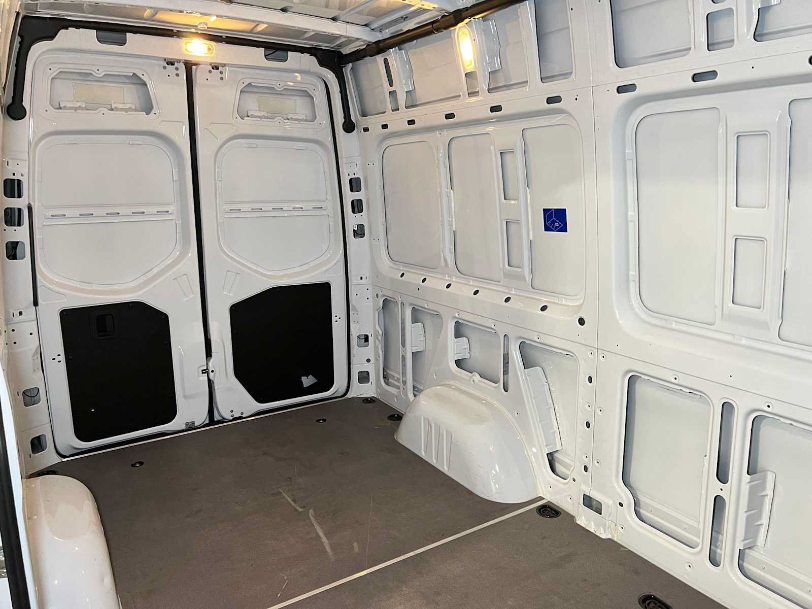Used 2026 Mercedes-Benz Sprinter 2500 image 14
