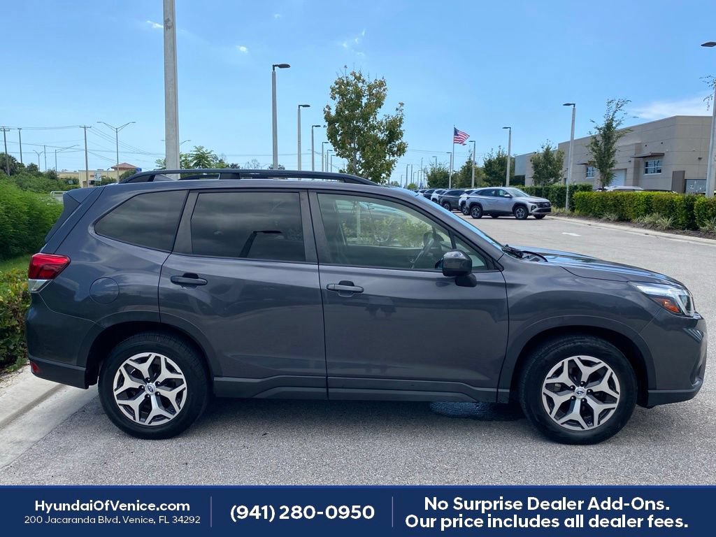 Used 2021 Subaru Forester Premium AWD/4WD image 28