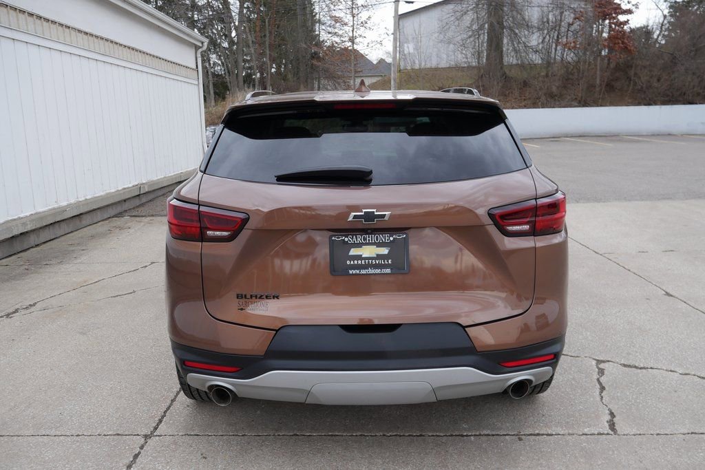 Used 2023 Chevrolet Blazer LT w/ LPO, Cargo Package FWD image 6