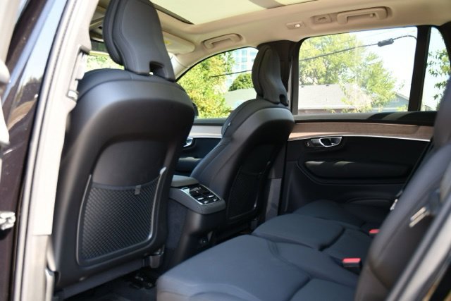 New 2026 Volvo XC90 B6 Plus w/ Protection Package Premier AWD/4WD image 17