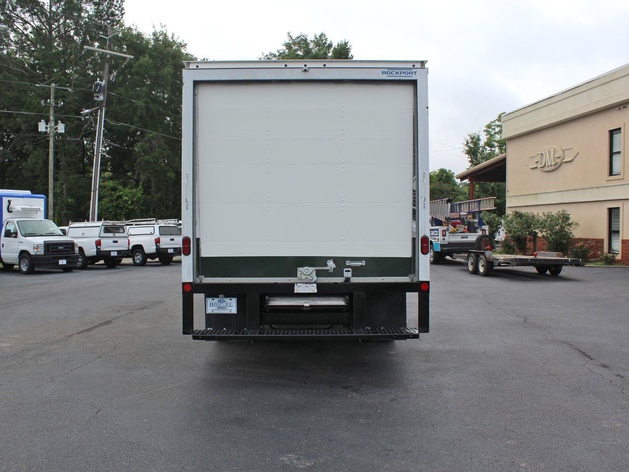 Used 2026 Ford E-350 and Econoline 350 Super Duty w/ Power Equipment Group RWD image 13