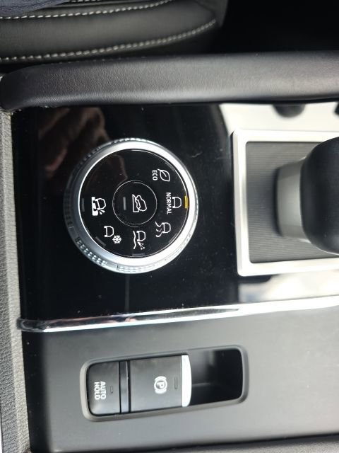 Used 2023 Mitsubishi Outlander SE image 20