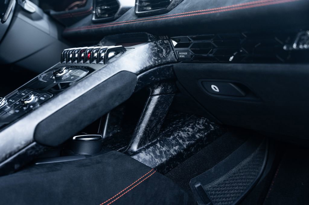 Used 2018 Lamborghini Huracan Performante image 43