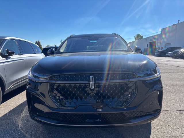 New 2026 Lincoln Nautilus Reserve w/ Jet Appearance Package AWD/4WD image 10