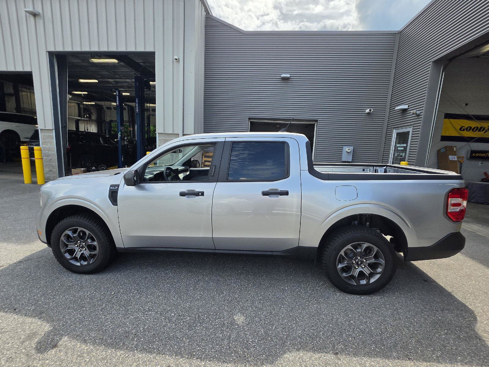 Used 2022 Ford Maverick XLT FWD image 20