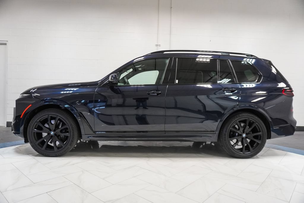 Used 2026 BMW X7 xDrive40i w/ M Sport Package AWD/4WD image 35